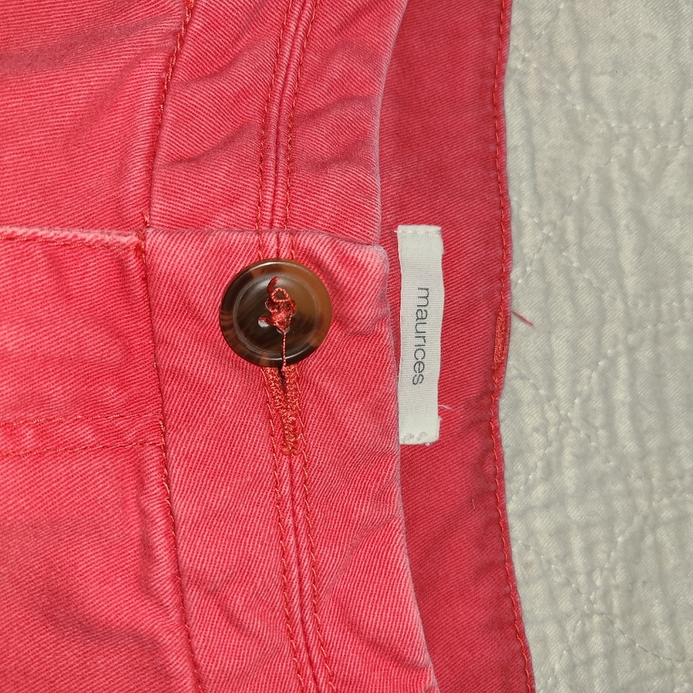 Maurices Red Shorts Sz 5/6 Like New - Picture 4 of 12
